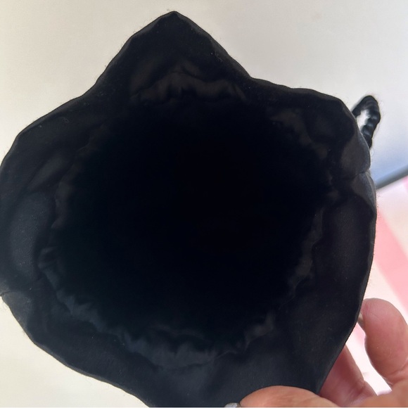 VICTORIAS SECRET SATIIN DRAWSTRING POUCH - Picture 5 of 5